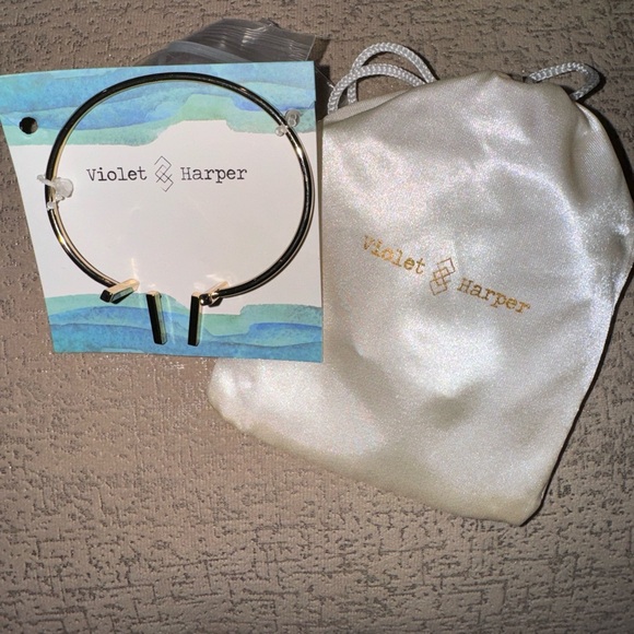 Violet Harper Jane Bracelet +
Earrings Set - Picture 5 of 8